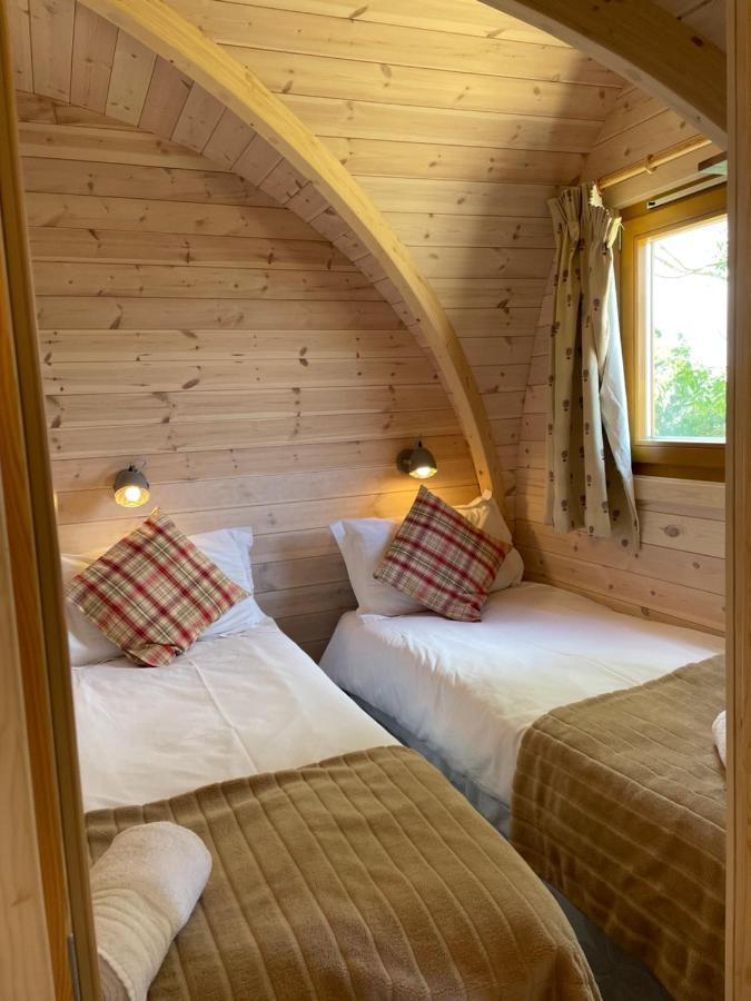 Hotel Rabbit Glamping Pod School House Farm Leighton  Exterior foto