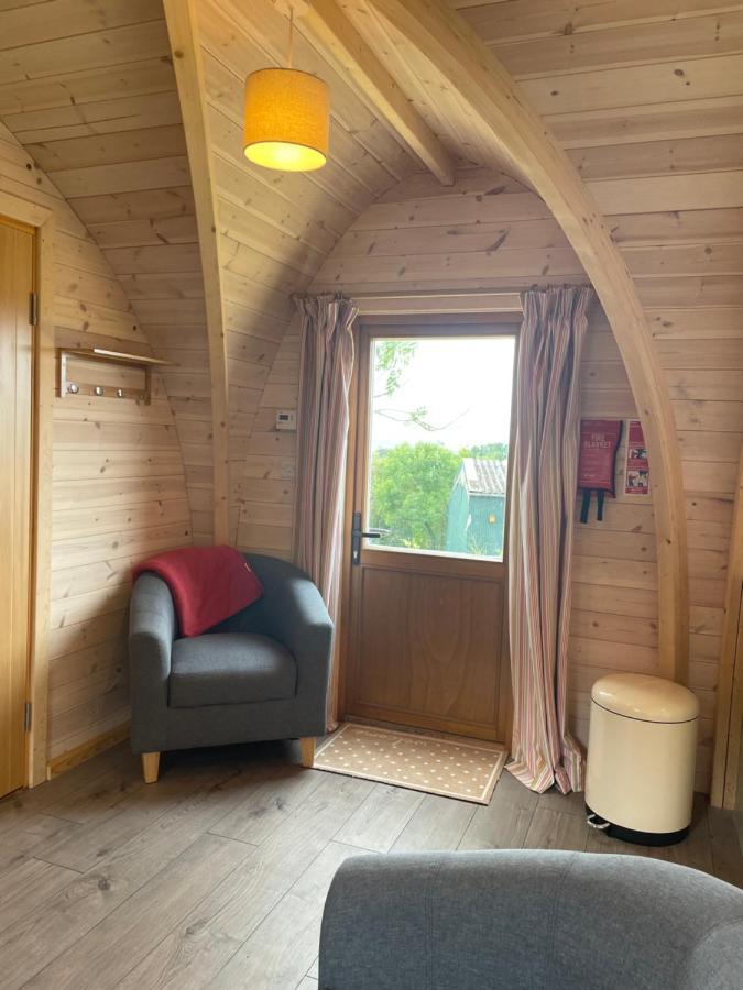 Hotel Rabbit Glamping Pod School House Farm Leighton  Exterior foto