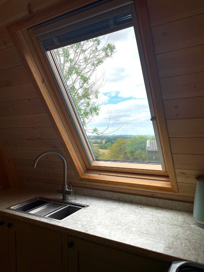 Hotel Rabbit Glamping Pod School House Farm Leighton  Exterior foto